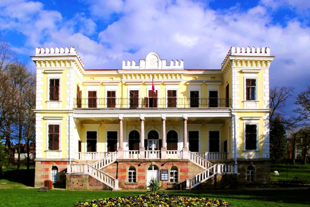 Listing cover image